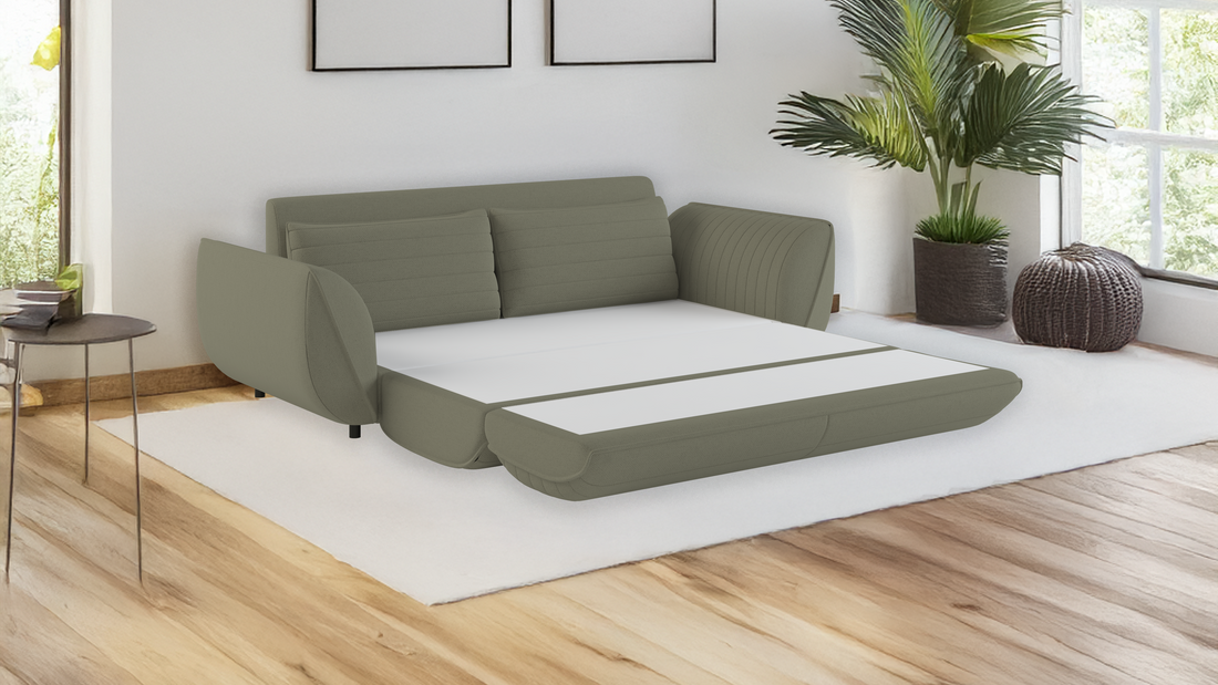 <strong>A real bed by night.</strong>