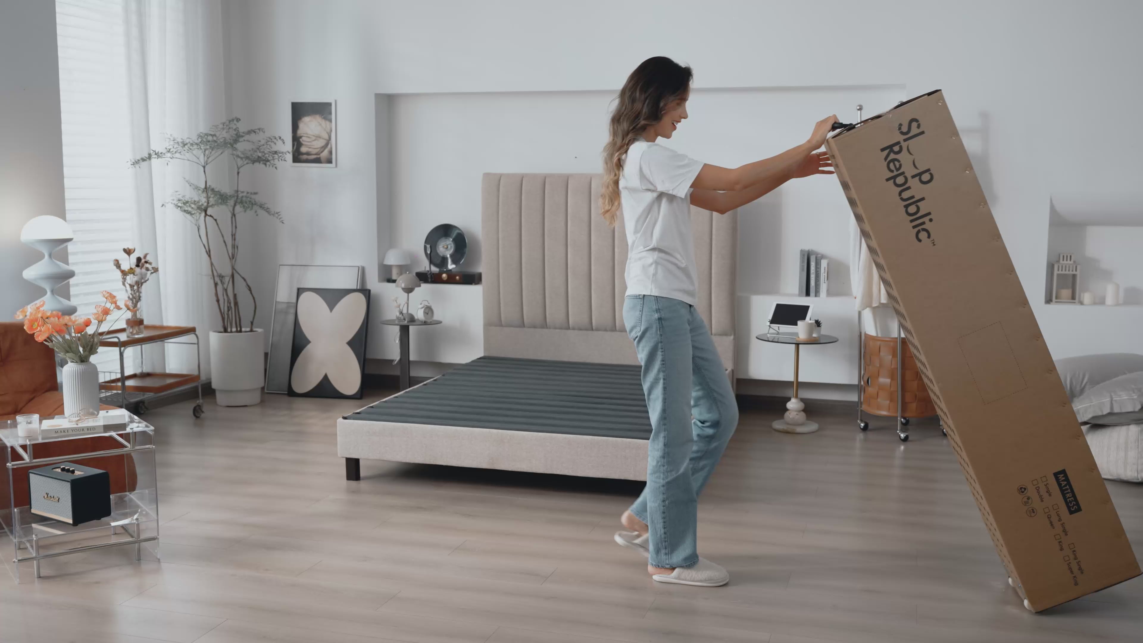 Load video: Sleep Republic LUXE Mattress &amp; Charcoal Deluxe Base Bundle